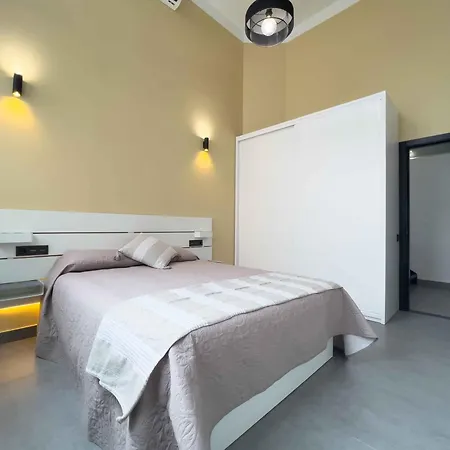 Loft Rambla Apartment *